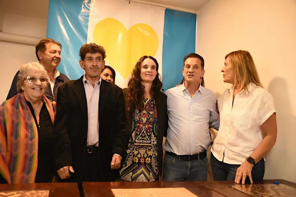 Wallace y Calfuquir candidatos a legisladores por el FDT