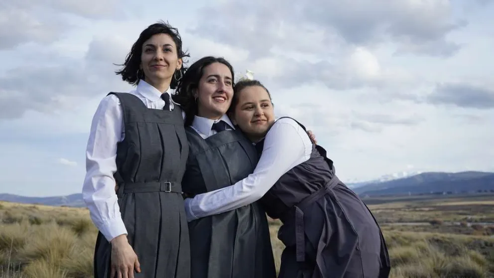 Estrenan la obra "Una guerra entre nosotras"