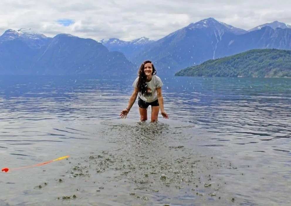 Identificaron a la mujer que murió luego de arrojarse al lago Nahuel Huapi