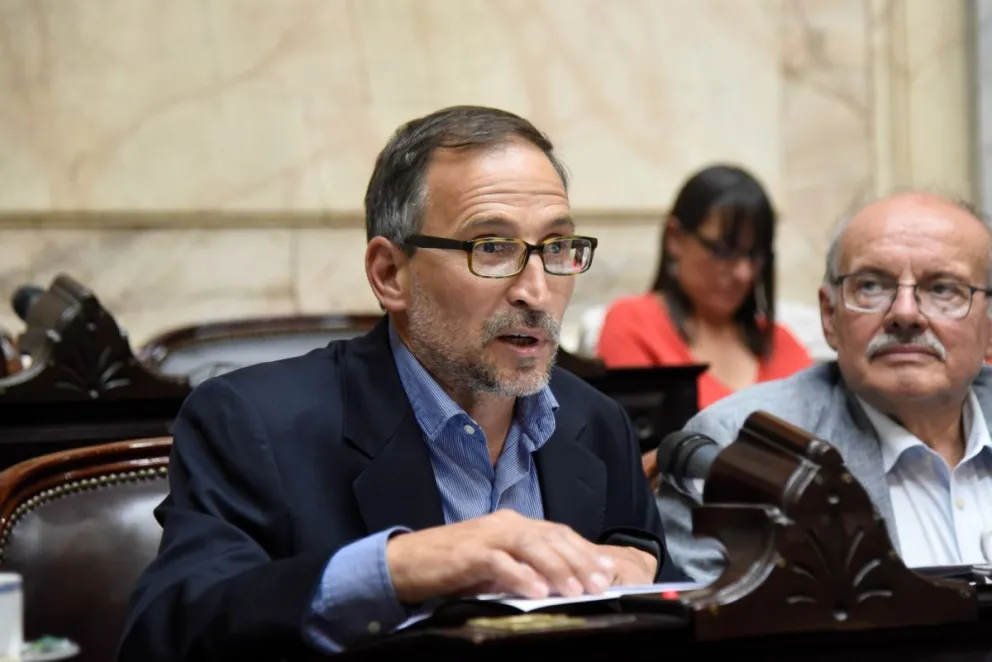 Domingo dijo que hay que eliminar el requisito de 30 años de aporte para quienes se jubilan