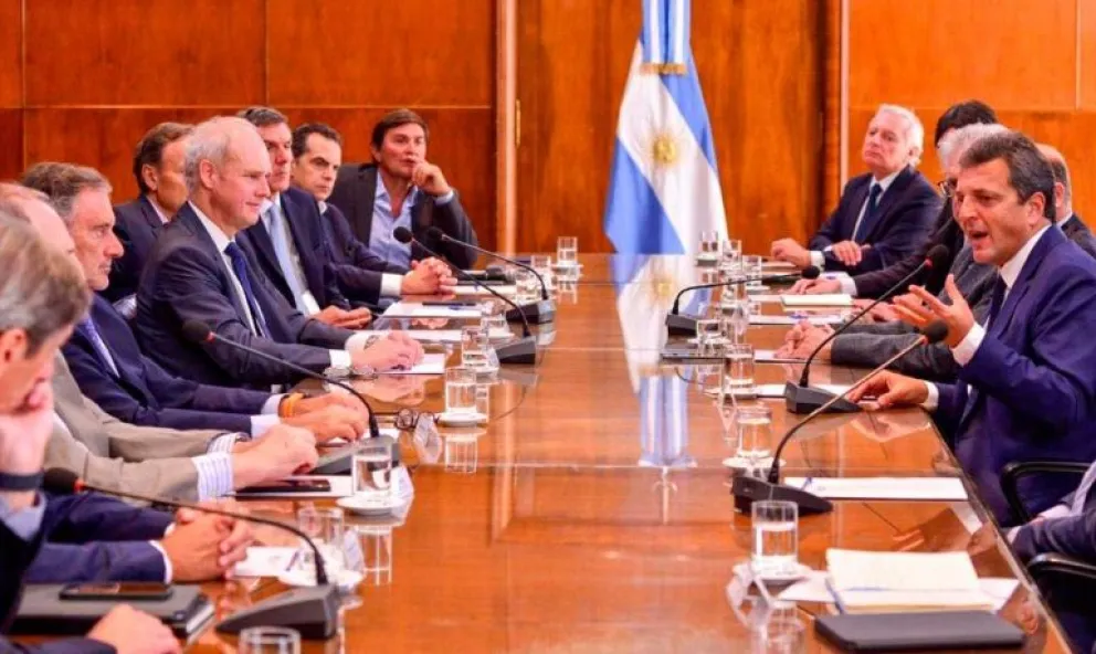 Economía busca canjear $7 billones en deuda local por títulos con vencimiento en 2024 y 2025