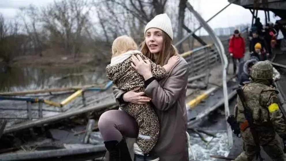 Las mujeres sufren las peores consecuencias de la guerra en Ucrania, según Amnistía