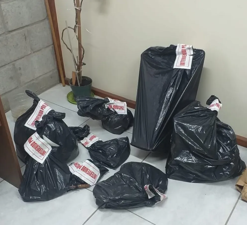 Personal de la Dirección Inspección General secuestró mercadería en la vía pública