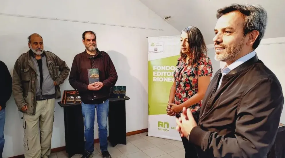 El FER realizó una nueva entrega de libros a autores rionegrinos