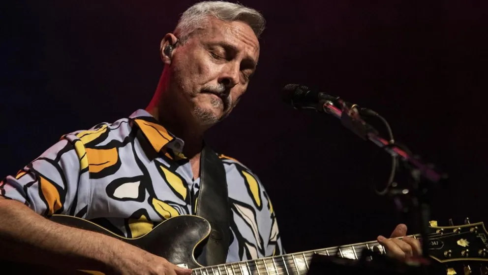 Pedro Aznar deleitó en Bariloche con "El mundo no se hizo en dos días"