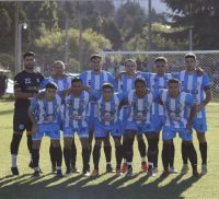 Futbol local: Alas Argentinas ahora es puntero del Apertura y se jugaron partidos de Copa Bariloche 