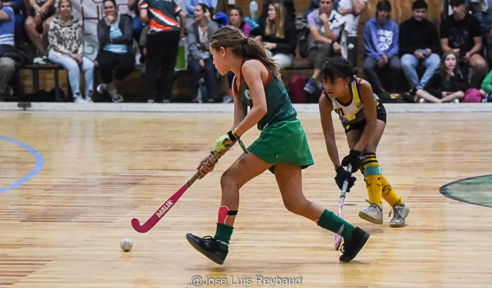 Pehuenes abrió la segunda fecha de las formativas del hockey local