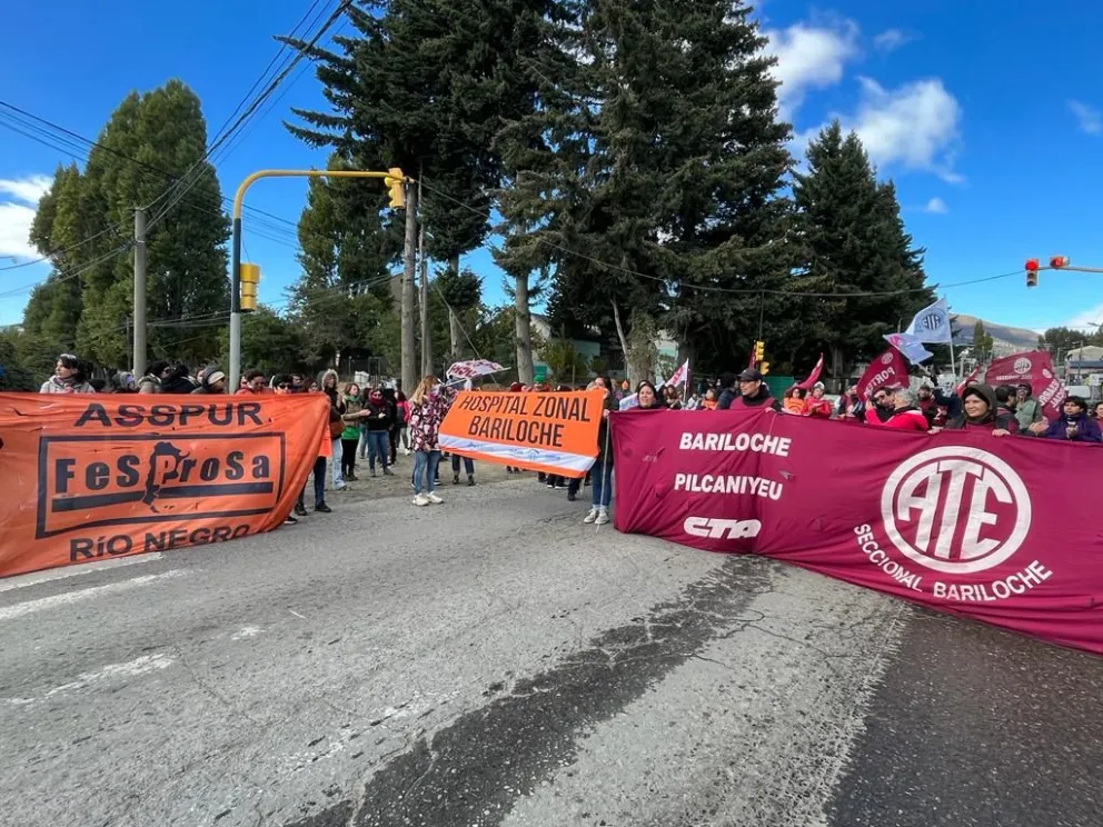 Trabajadores de ASSPUR, ATE y UNTER se manifestaron en las calles de la ciudad