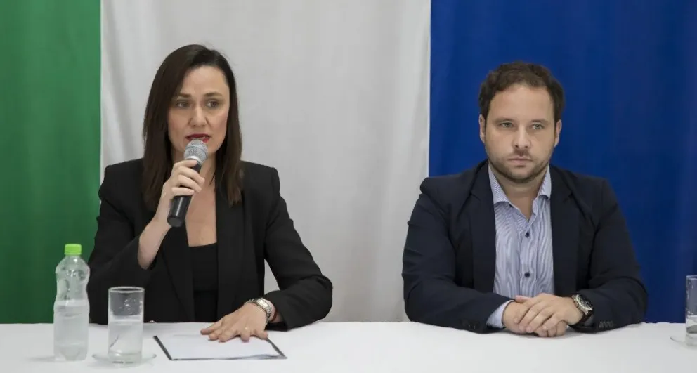 Anuncian vehículos, equipamiento y mejoras salariales para la Policía