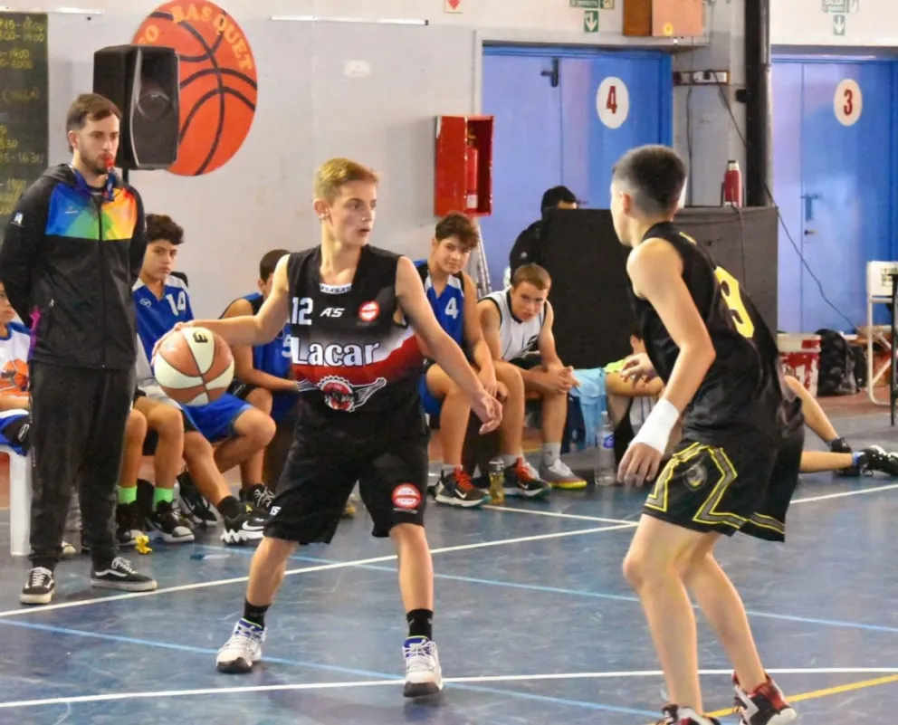 Para que la “naranja” no se detenga: comenzó un torneo municipal de básquet 3x3 que continuará hasta mitad de año