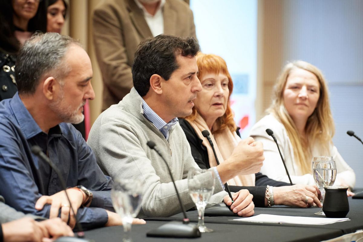 Wado de Pedro dijo que el gran acuerdo rionegrino es "un ejemplo para hacer a nivel nacional"