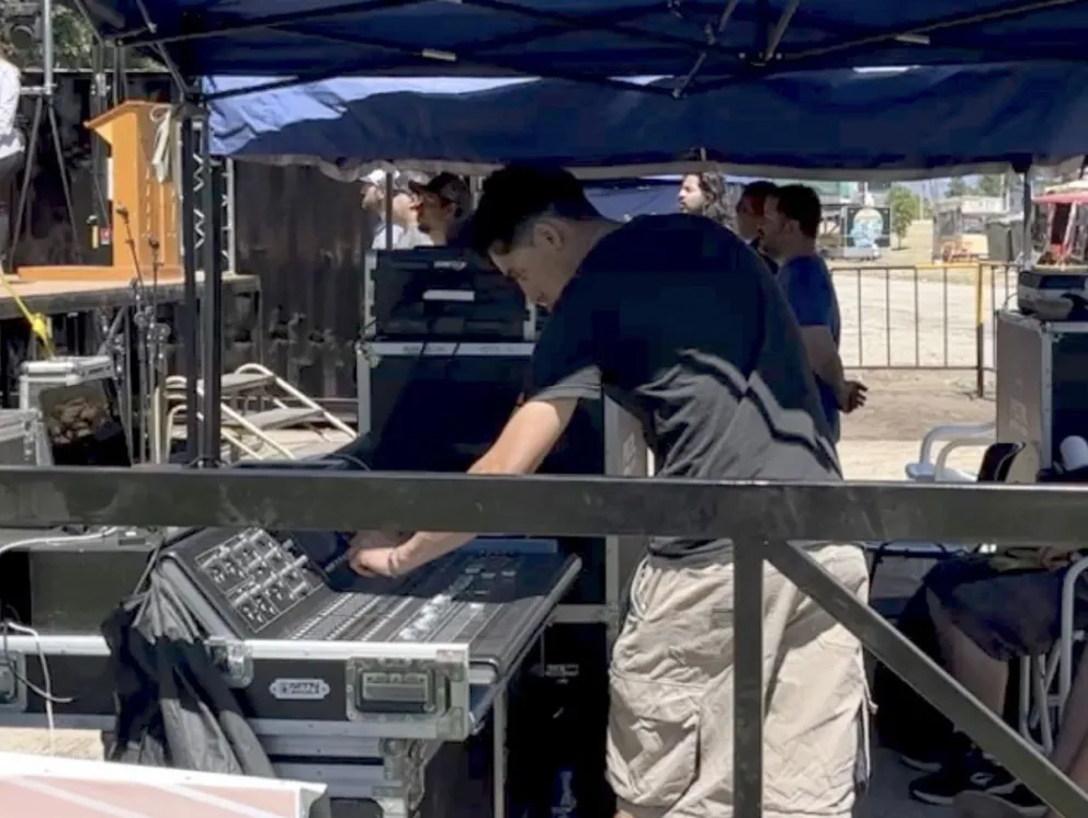 Formularon cargos por lesiones graves al hombre que agredió a un sonidista en Dina Huapi