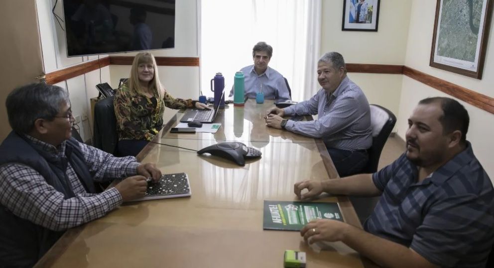 Gremios: El Gobierno ofreció un 8% de aumento para abril y 8% para mayo