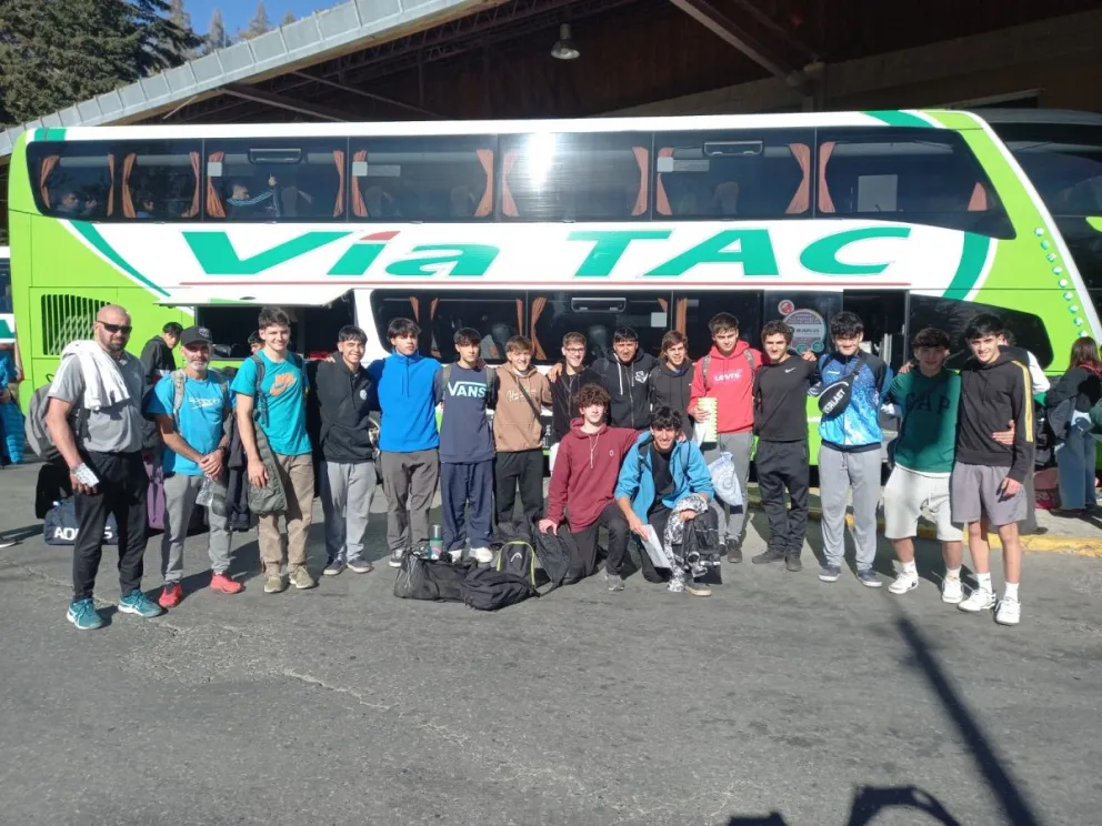 Delegación de handball local viajó al Campeonato Argentino de Selecciones Juveniles A y B