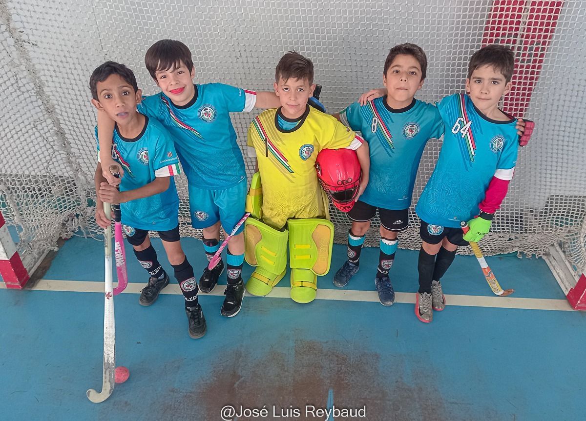  En la antesala del nacional de hockey en Dina Huapi, las divisiones menores tuvieron su fecha 
