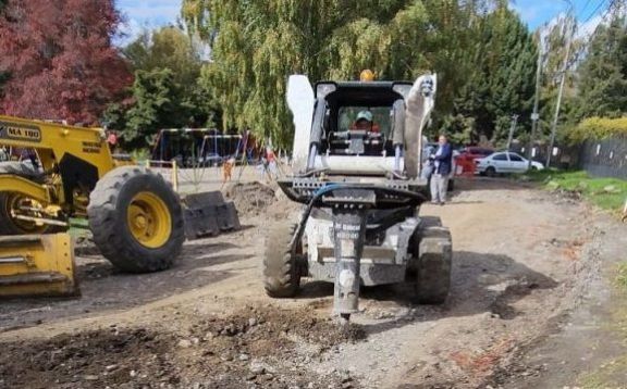 Ya está listo más del 70% de la obra de pavimentación en hormigón de calle Saavedra