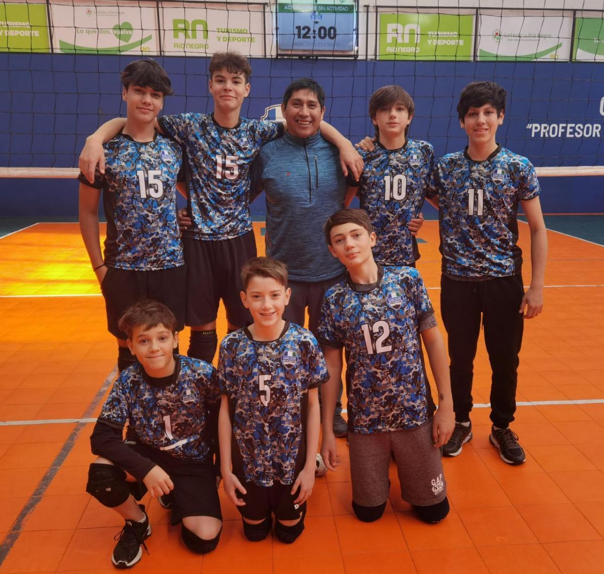 Tres equipos federados de vóley viajaron a Luis Beltrán y Choele Choel