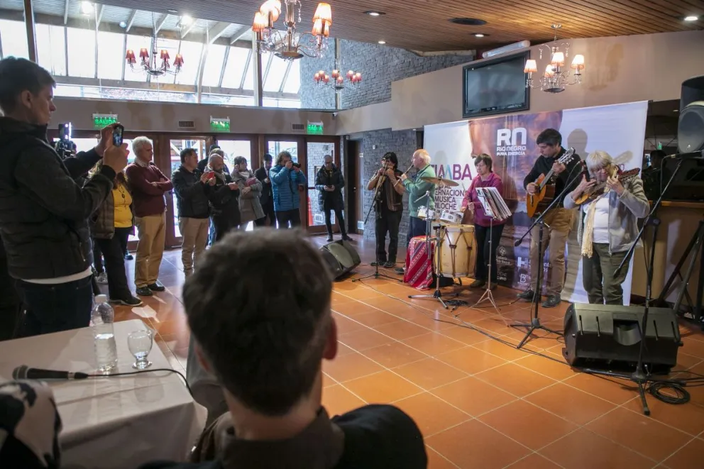 La Gobernadora participó del lanzamiento oficial del FIMBA 2023