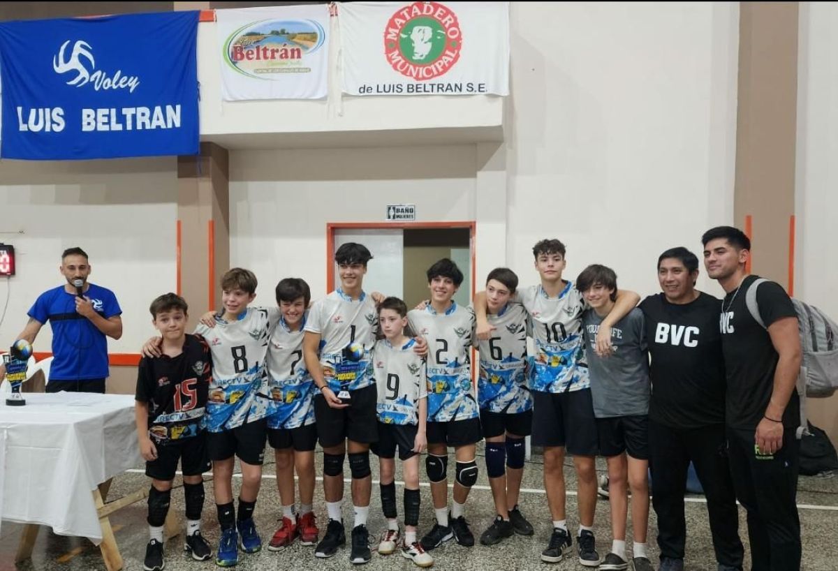 Subcampeonato local de los varones Sub 14 en el Provincial de vóley