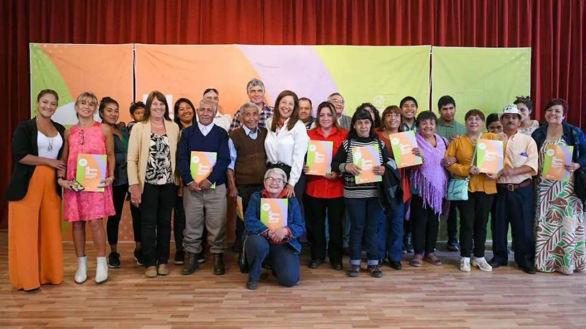 Más de 90 familias recibieron sus escrituras a través de la Ley Pierri