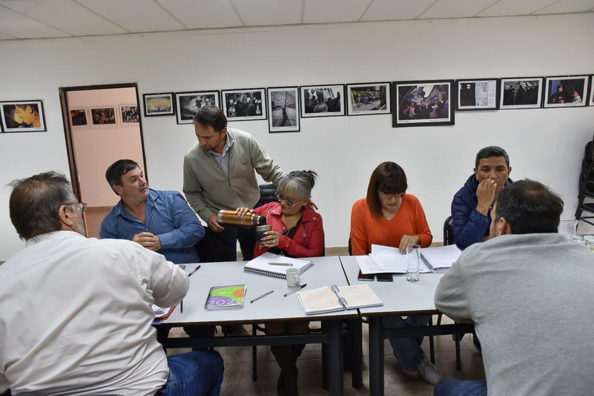 Dirigentes de UnTER se reunieron con referentes del Ministerio de Educación