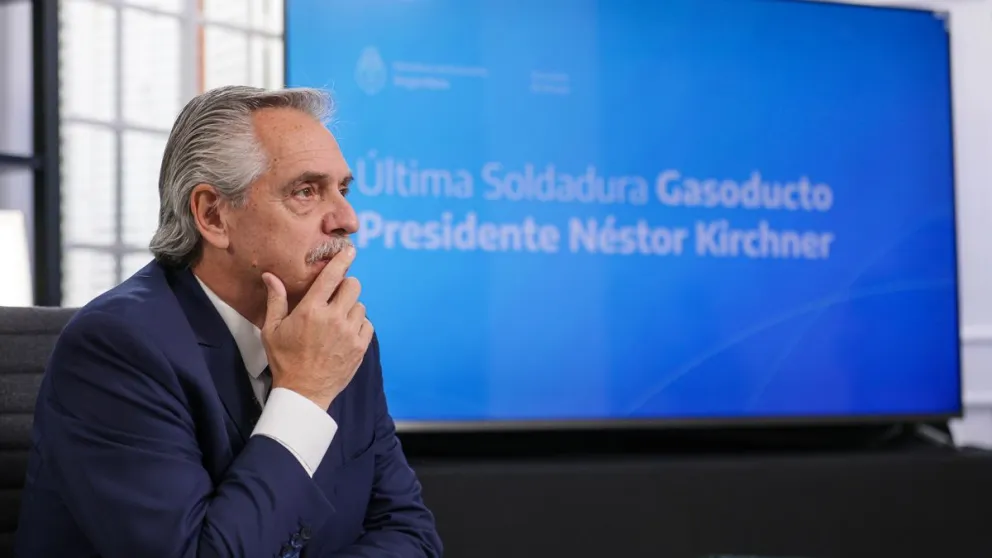 "Hemos oído la voz de nuestro pueblo", dijo Alberto Fernández tras el batacazo de Milei