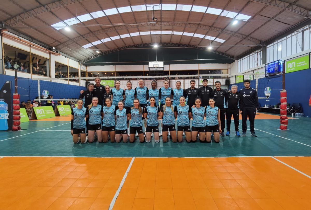 Con un gran marco de público, Las Panteras jugaron un amistoso en Bariloche