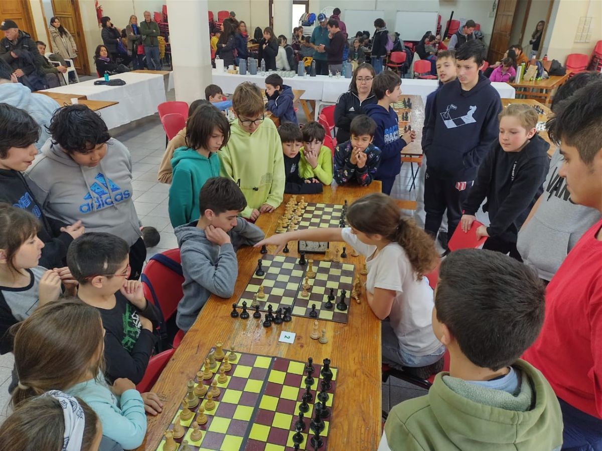 El Ajedrez Escolar crece y lo demostró en la “Copa Capraro”