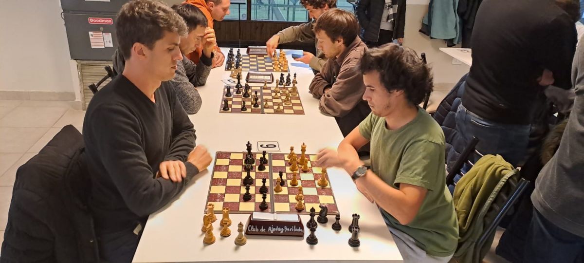 Omar Alvarado Contín logró su tercer triunfo consecutivo en el ajedrez local
