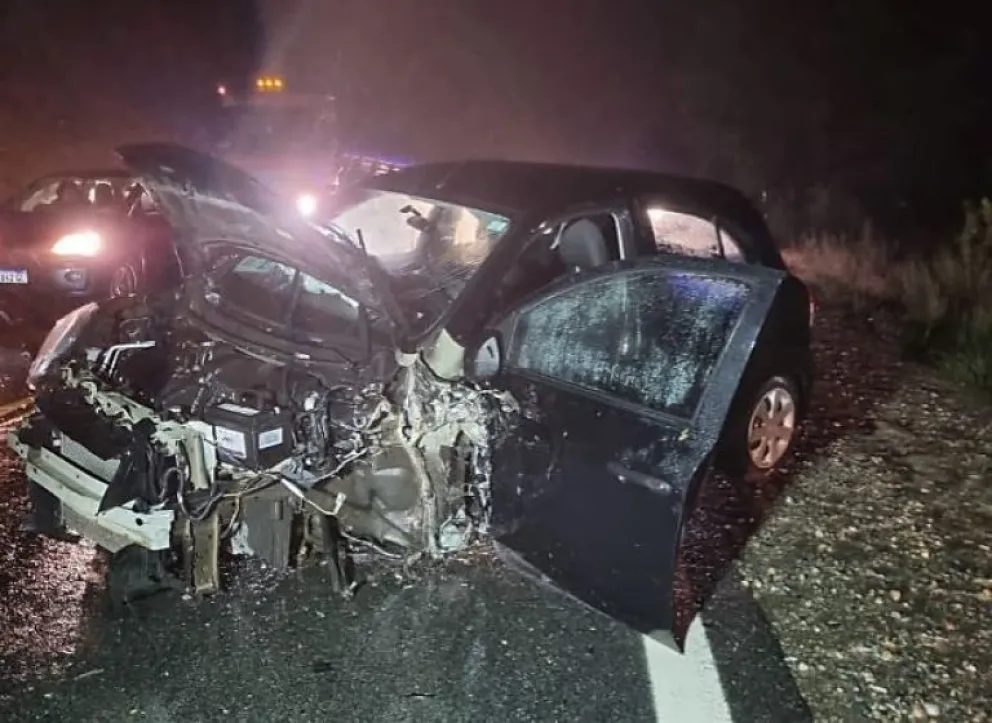 Un choque frontal en la Ruta 40 cerca de Villa La Angostura dejó 8 heridos