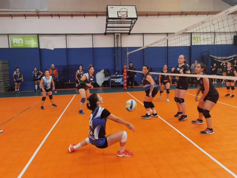 Este viernes comenzó la fecha del vóley local y continúa hasta el domingo 