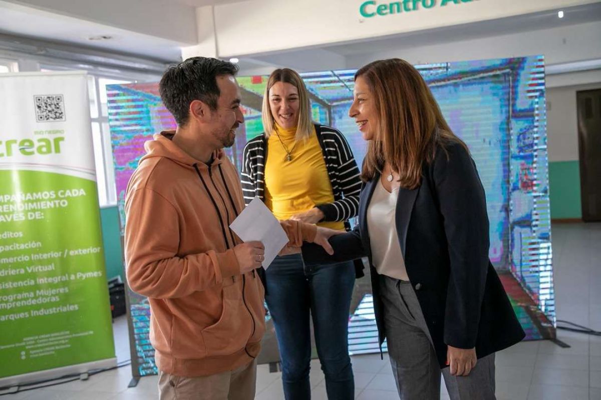 Entregaron créditos del CREAR, personerías jurídicas y aportes a instituciones