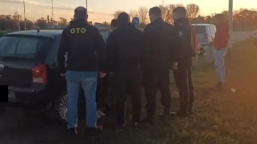 Un niño de 12 años agarró el auto de su padre y manejó 450 kilómetros sin que nadie lo detuviera