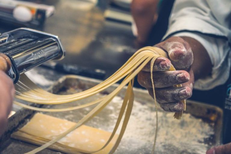 Como habilitar la producción de alimentos de bajo riesgo o cervezas caseras