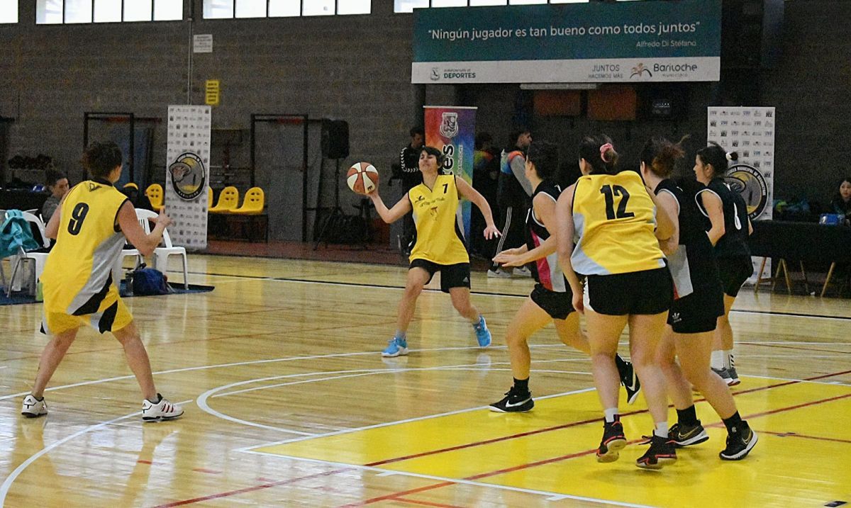 Continúa el torneo de básquet 3 vs 3 Municipal