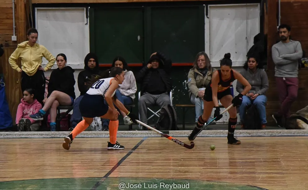 Agosto comienza con lo mejor del hockey local