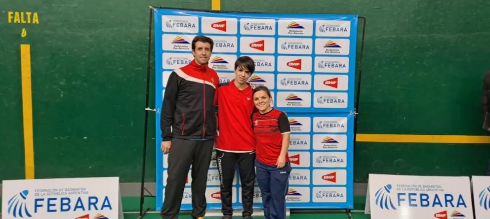 Podios barilochenses en el Torneo Aniversario de la Federación nacional de Bádminton
