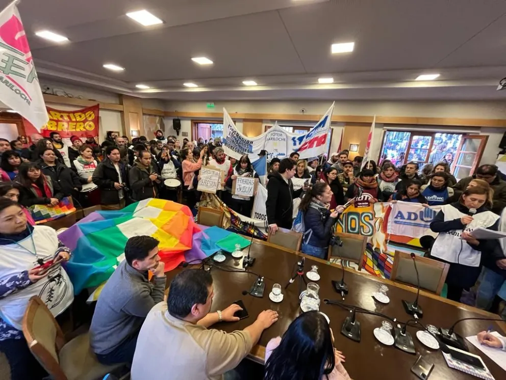 Movilización contra la represión en Jujuy: Entregaron un petitorio al Concejo Municipal